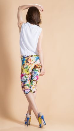 Легинсы с цветочками, цвет: белые-цветочки